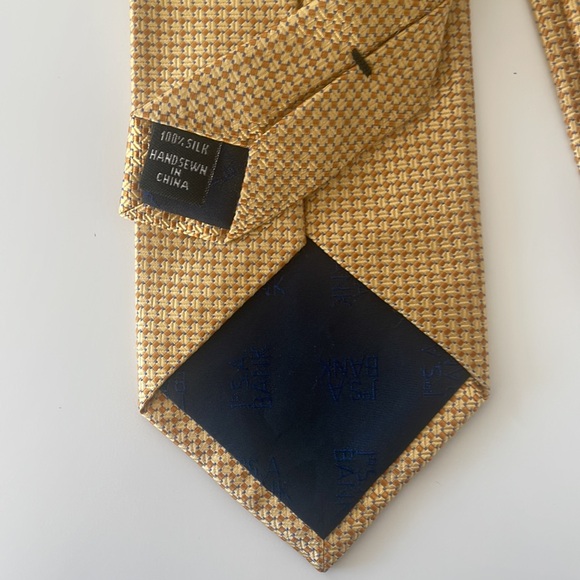 Yellow Jos. A. Bank Handsewn All Silk Mens Tie - Picture 6 of 6